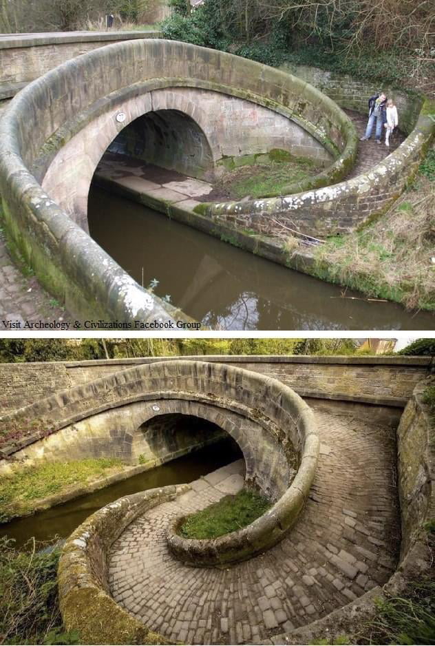 Stone-built Snake Bridge on the Macclesfield Canal, England. - 9GAG