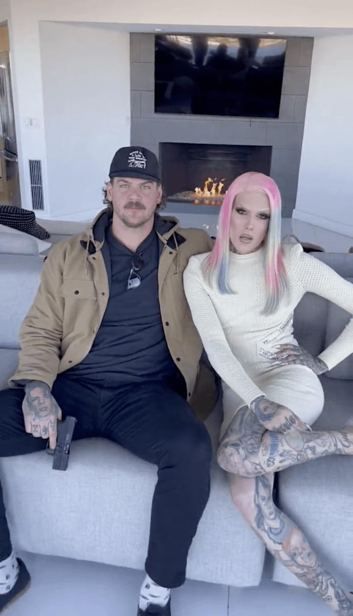 Jeffree Star poses with NFL player boyfriend 9GAG