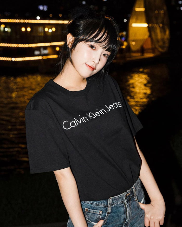 Photo : Yena IG