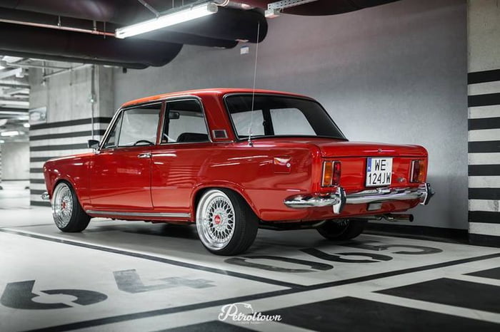 Fiat 125p Custom Coupé - 9GAG