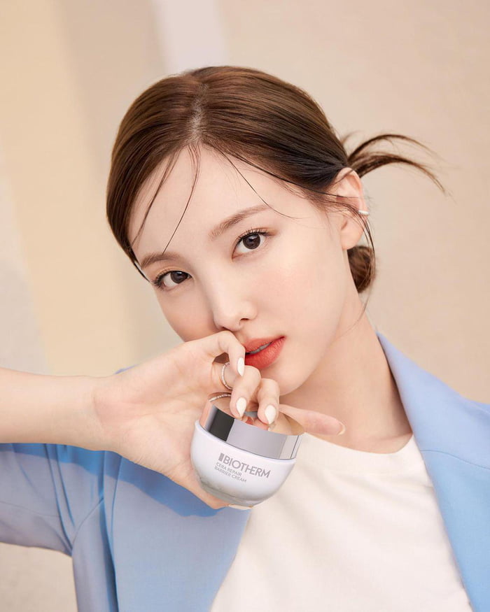 Photo : Biotherm.kr Instagram Update - Nayeon for Biotherm
