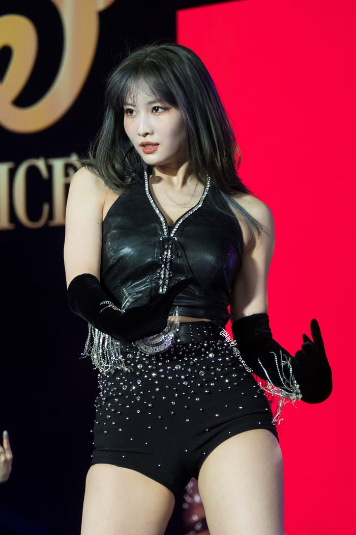 Photo : Momo - TWICE