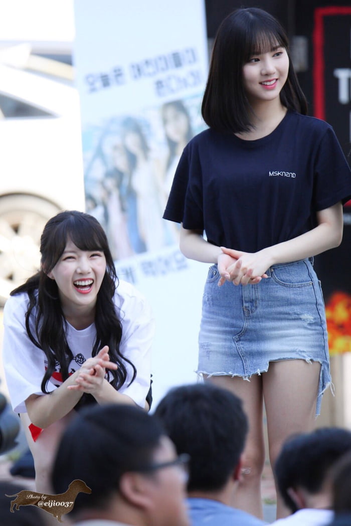 Photo : Adorable Eunha & happy Yerin!
