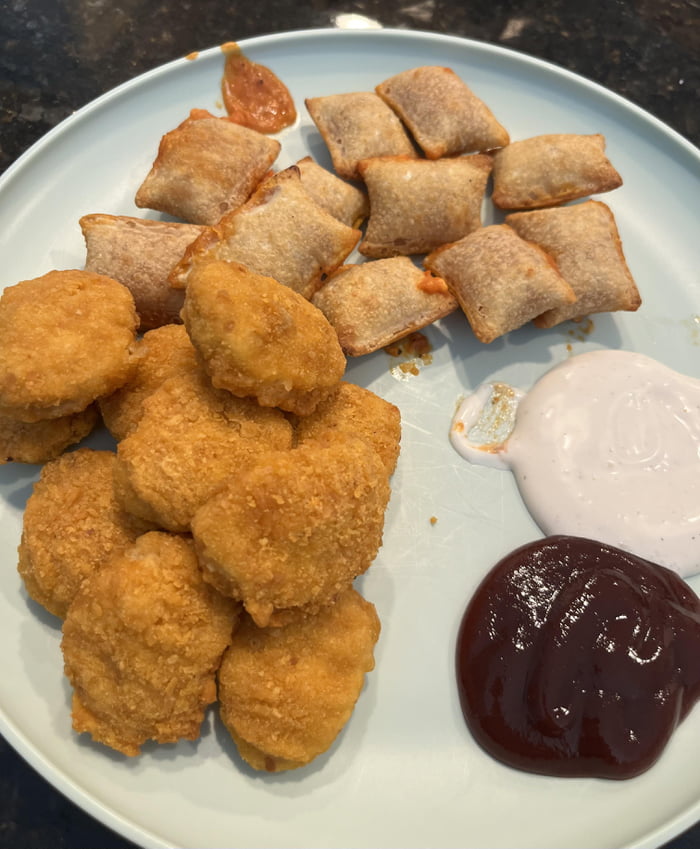 Chicken nuggets. Pizza rolls. Ranch. Barbecue sauce. - 9GAG