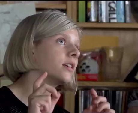 Autotune was invented in 1997. Singers before 1997: