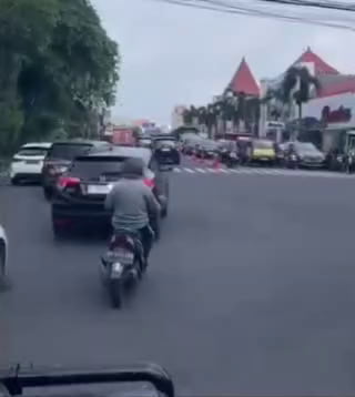Move b*tch