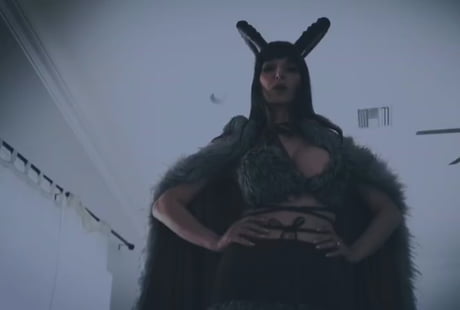 Santa Claus's Daughter