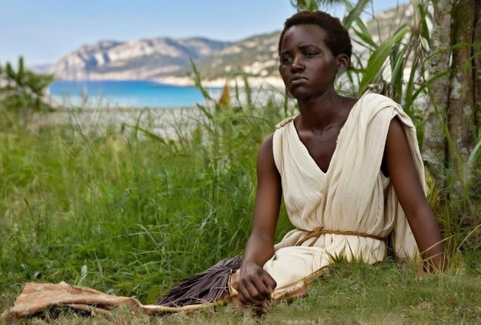 Helen of Troy according to Christopher Nolan. More like Hellyn a DeTroyt.