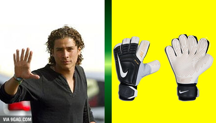 guillermo ochoa gloves