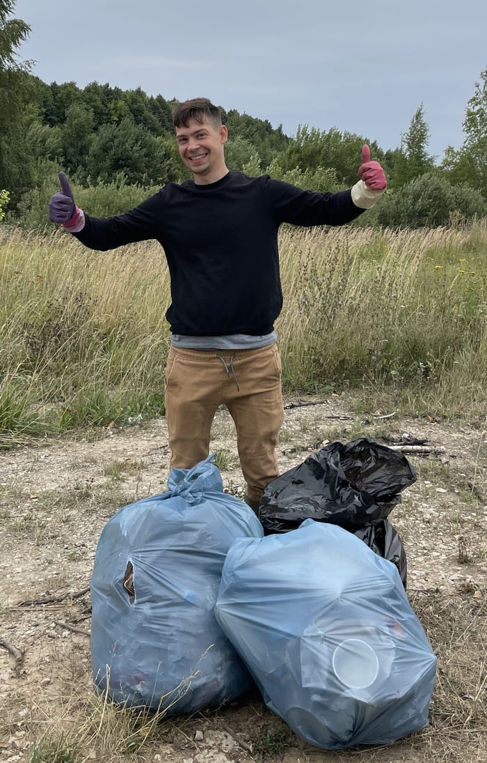 Today collected 20kg of garbage. Total is 1370kg. At least 20 people