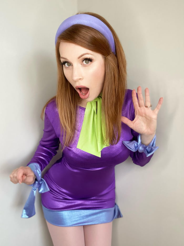 Daphne (Scooby Doo) by Alex Sim-Wise - 9GAG