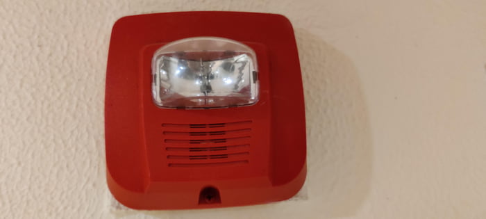 This Incredibly Sus Fire Alarm - 9GAG