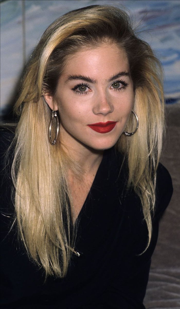 Christina Applegate 1990s 9gag