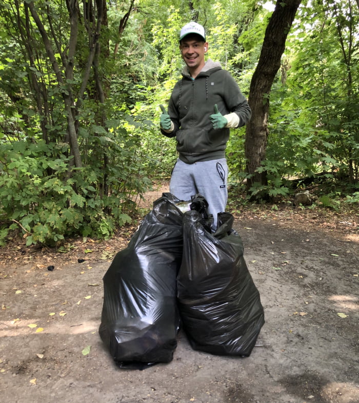 Today collected 25kg of garbage. Total is 1625. I’m not only one