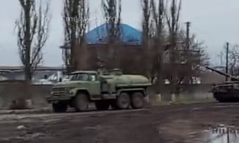 Soviet ZiL 131 fuel truck from 1967 in recently captured outpost by UA near Svatove. So not ancient T-62 are going to frontline but also other equipment