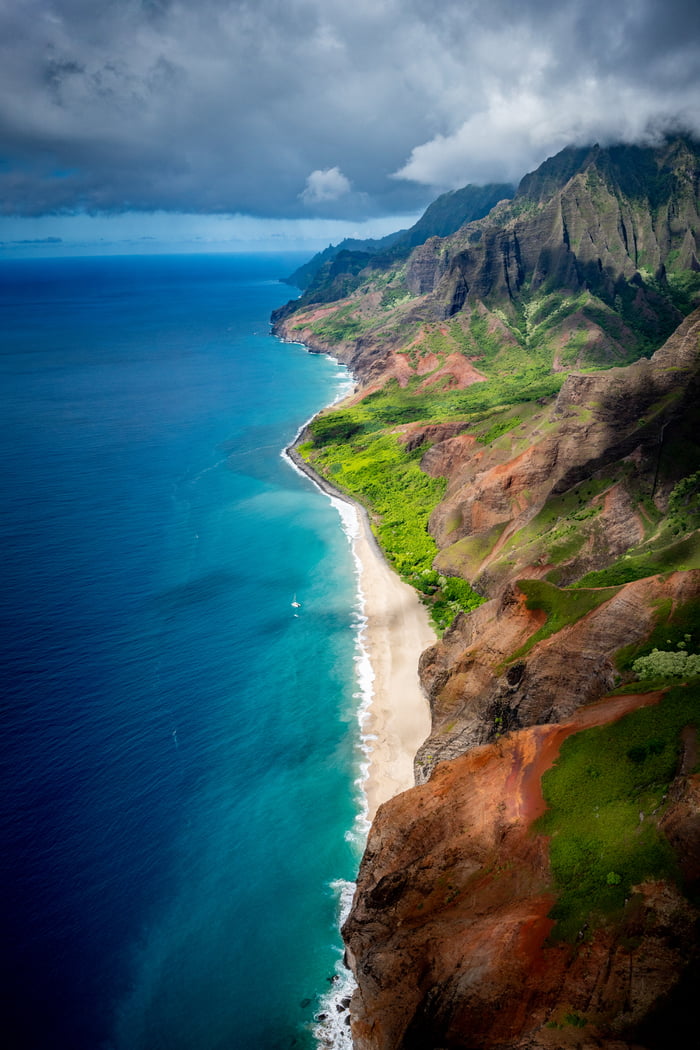 Nā Pali Coast State Wilderness Park, Kapaʻa, Hawaii (Photo : Kameron ...