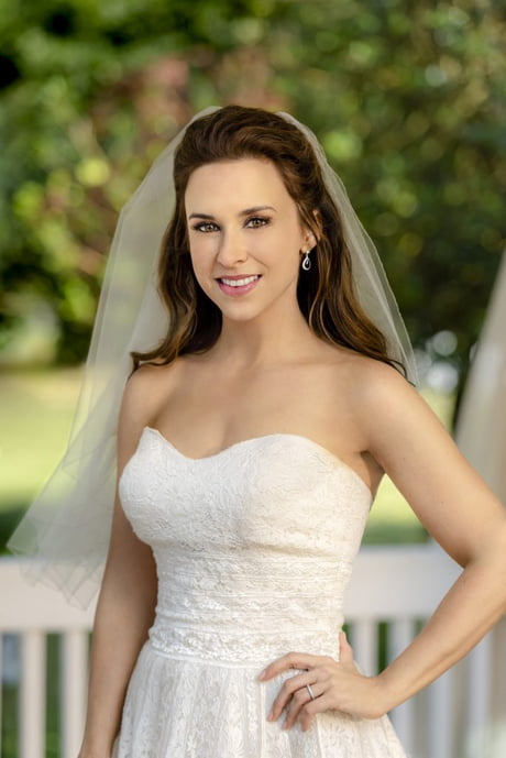 Lacey Chabert Wedding Dress Wedding Dresses We Love | June Weddings