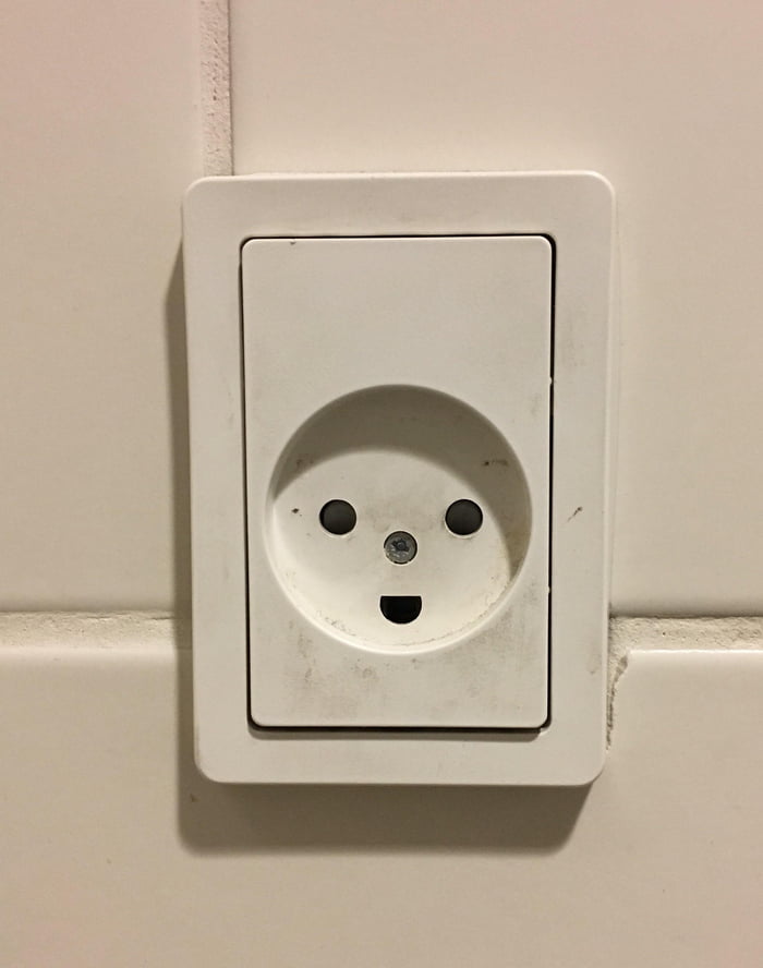 This friendly power outlet in Denmark 9GAG