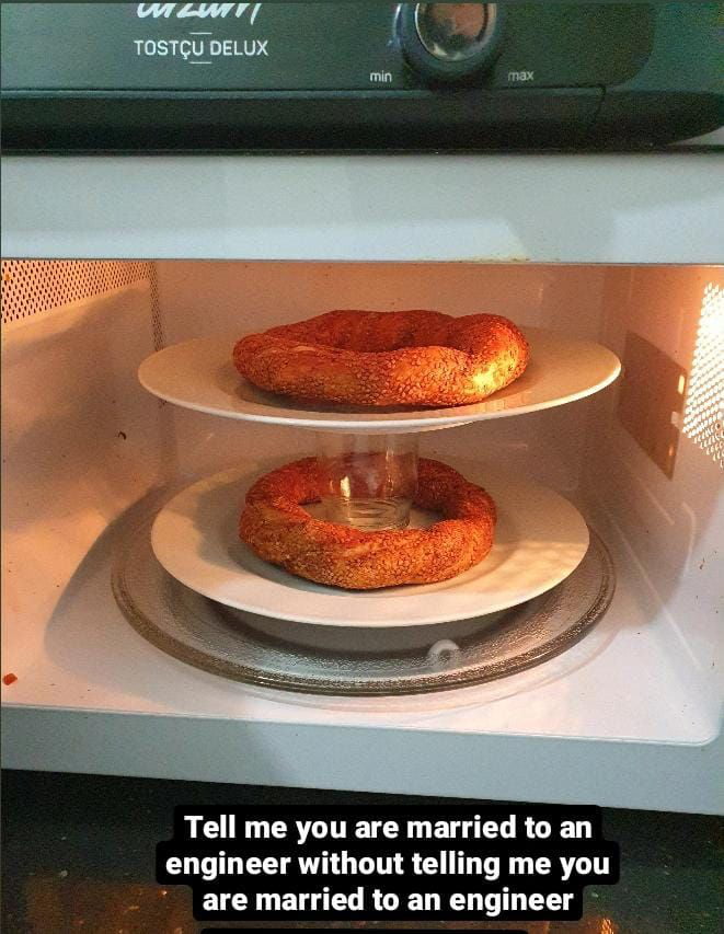 How to warm two bagels in one... 9GAG