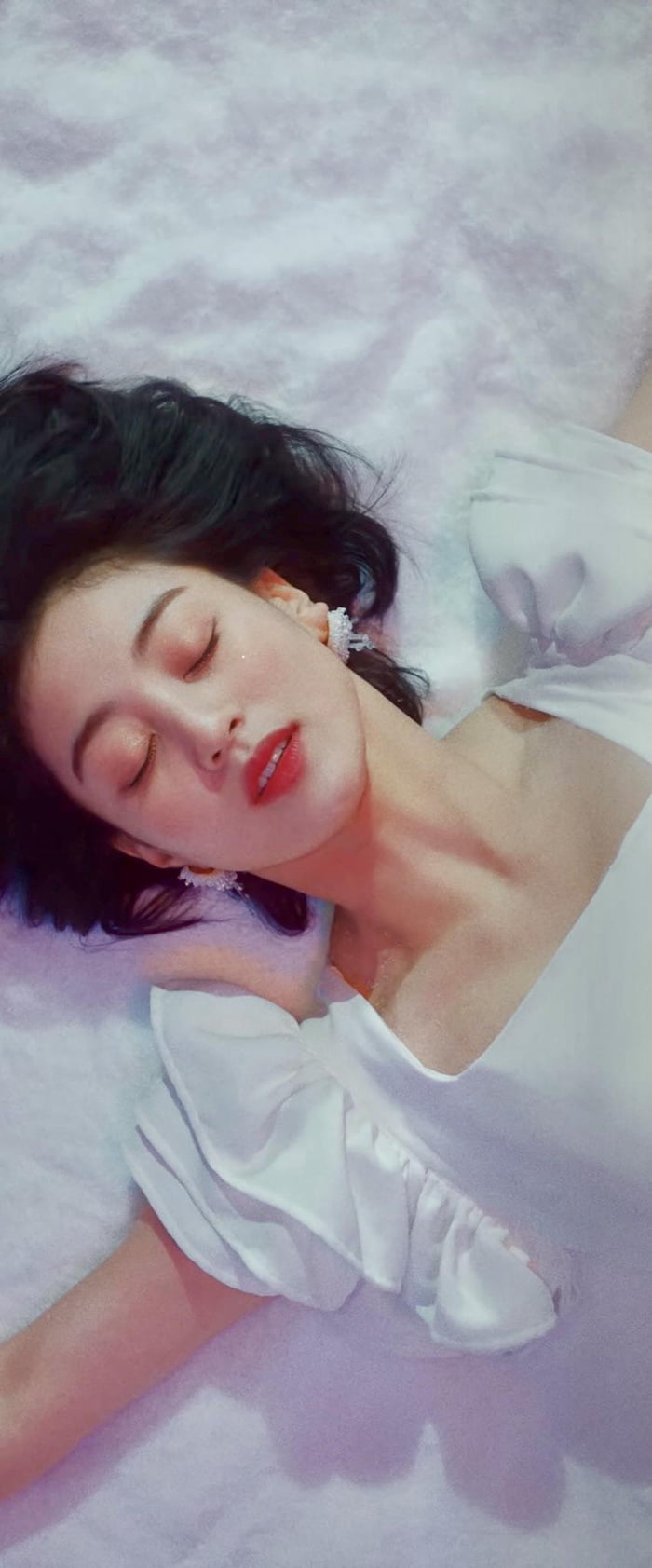 Photo : Hello fellow Once! Does anyone know what kind of lip product Jihyo is wearing?