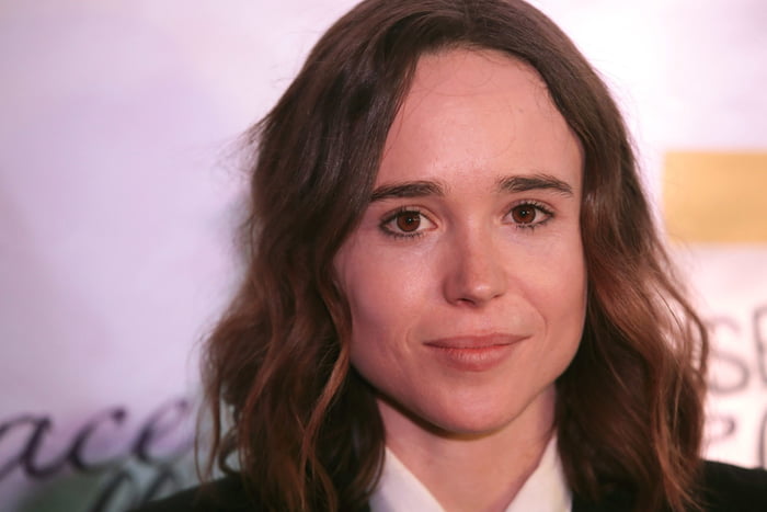 Ellen Page be lookin like Tommy Wiseau