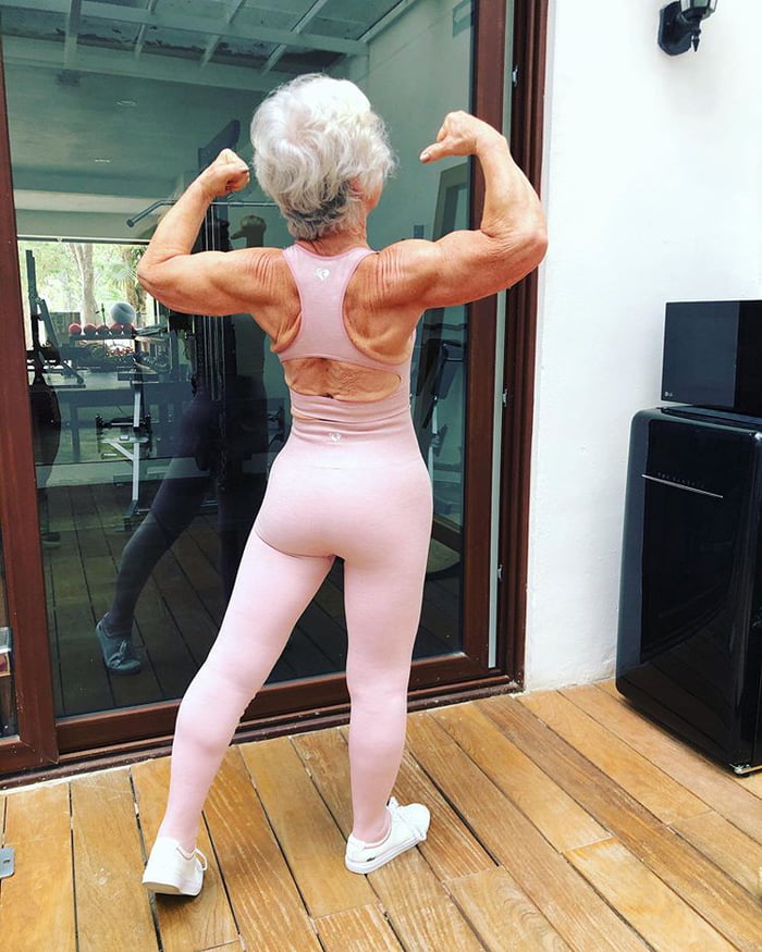 73-Year-Old Woman Shows Off Incredible Transformation - 9GAG