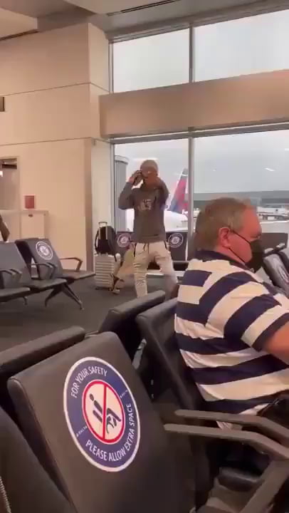 How to behave in public airport
