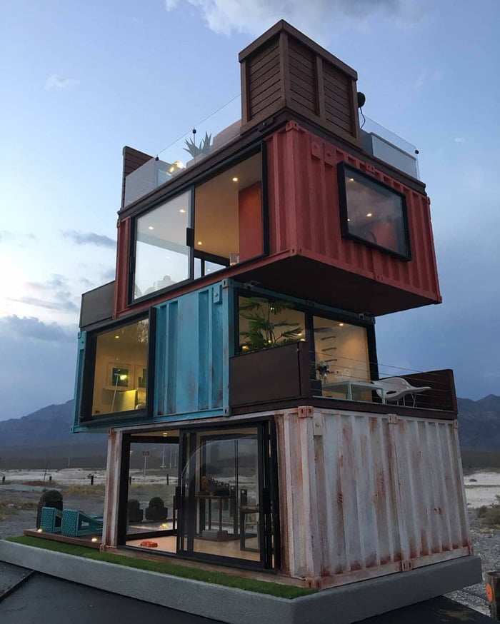 Made out from shipping container
