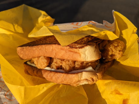 honey bbq chicken strip sandwich