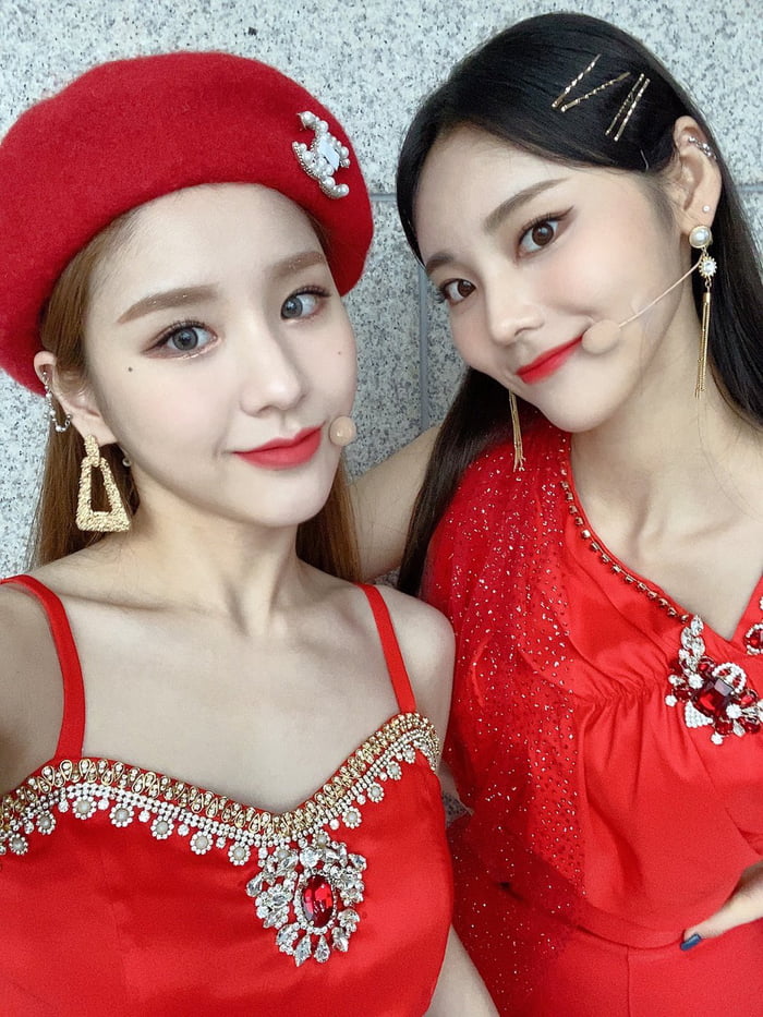 Photo : Heejin & JinSoul