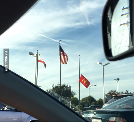 car flag mast