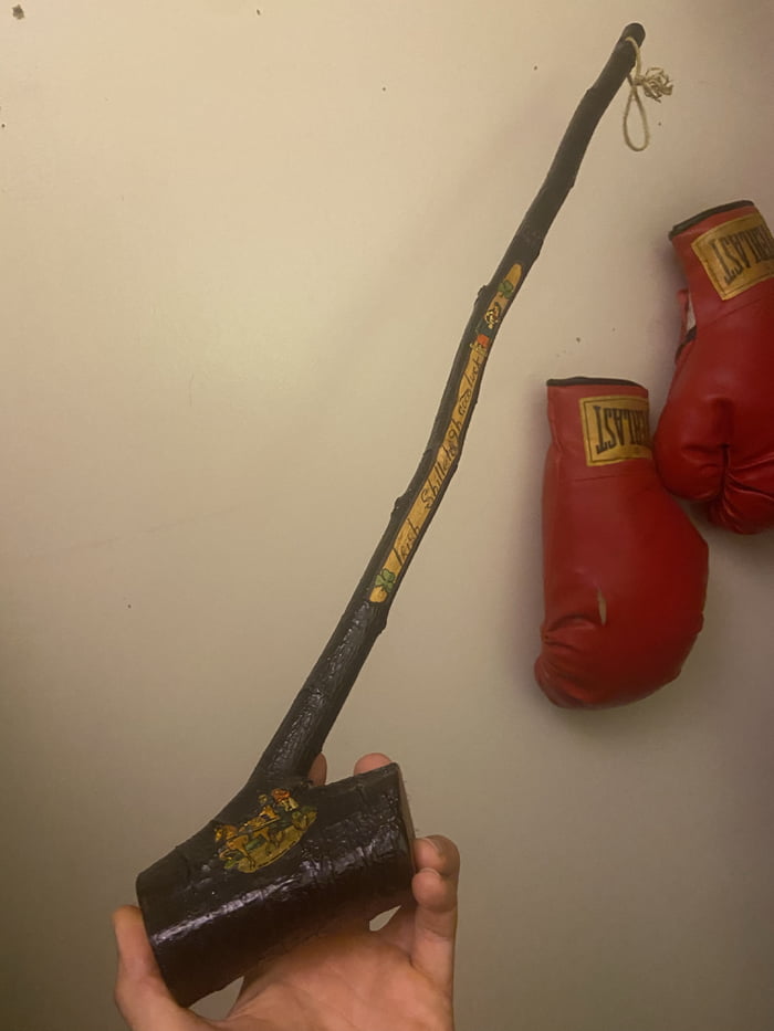 An Irish shalaylee (idk if that’s how you spell it . Writing says “good