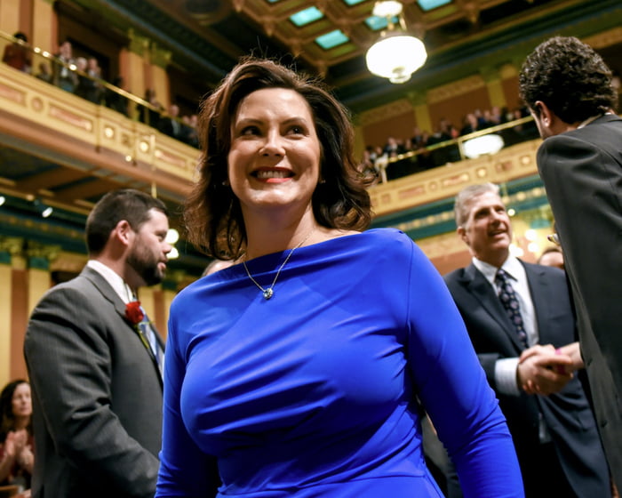 Michigan governor got them big heavy milkers. (Gretchen Whitmer ) - 9GAG - Gretchen Whitmer Measurements: Michigan Governor’s Public Style & Fitness
