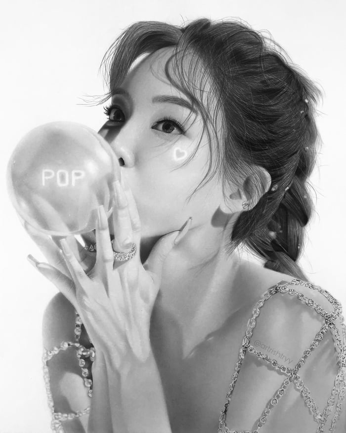 Photo : Nayeon “POP!” Fanart