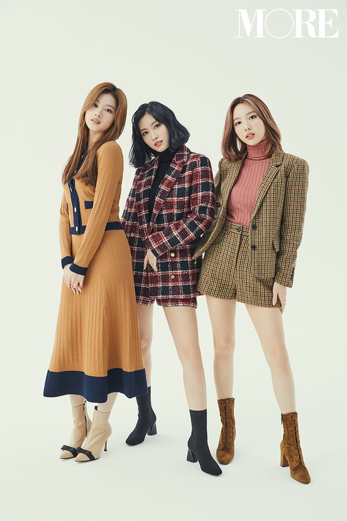 Photo : Nayeon, Momo and Sana