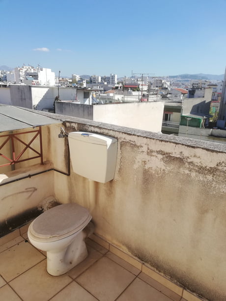 Well thats one way to really enjoy the view