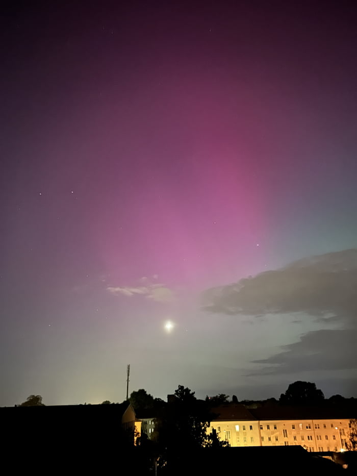 Northern lights today 9GAG