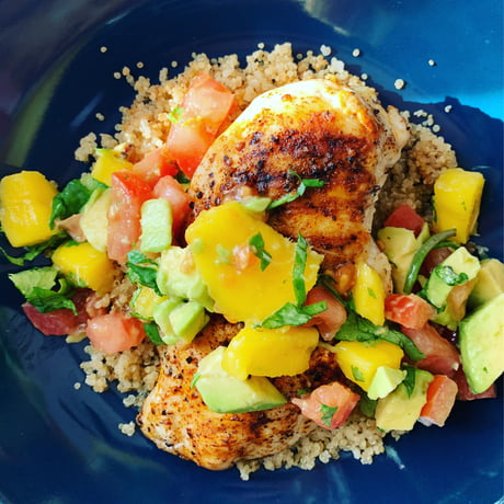 Mango Avocado Salsa Over Chili Grilled Chicken Over A Bed Of Garlic Roasted Quinoa 9gag