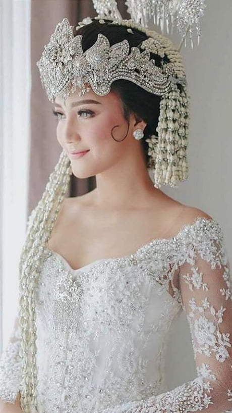 Sundanese Wedding Dress