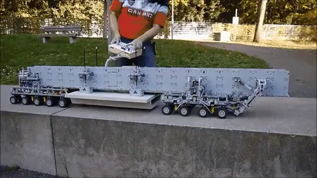 Functional LEGO technic bridge girder 