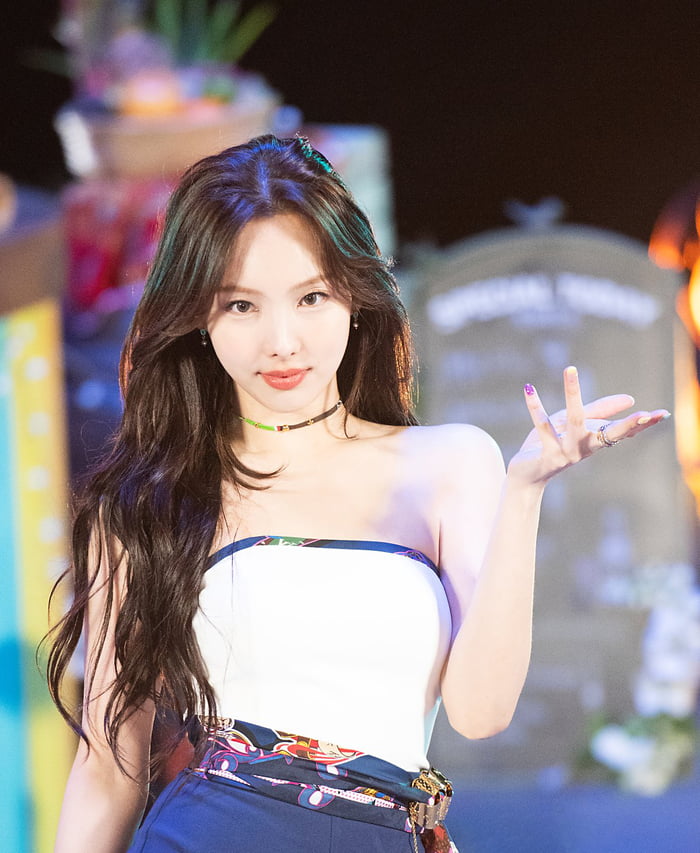 Photo : Nayeon