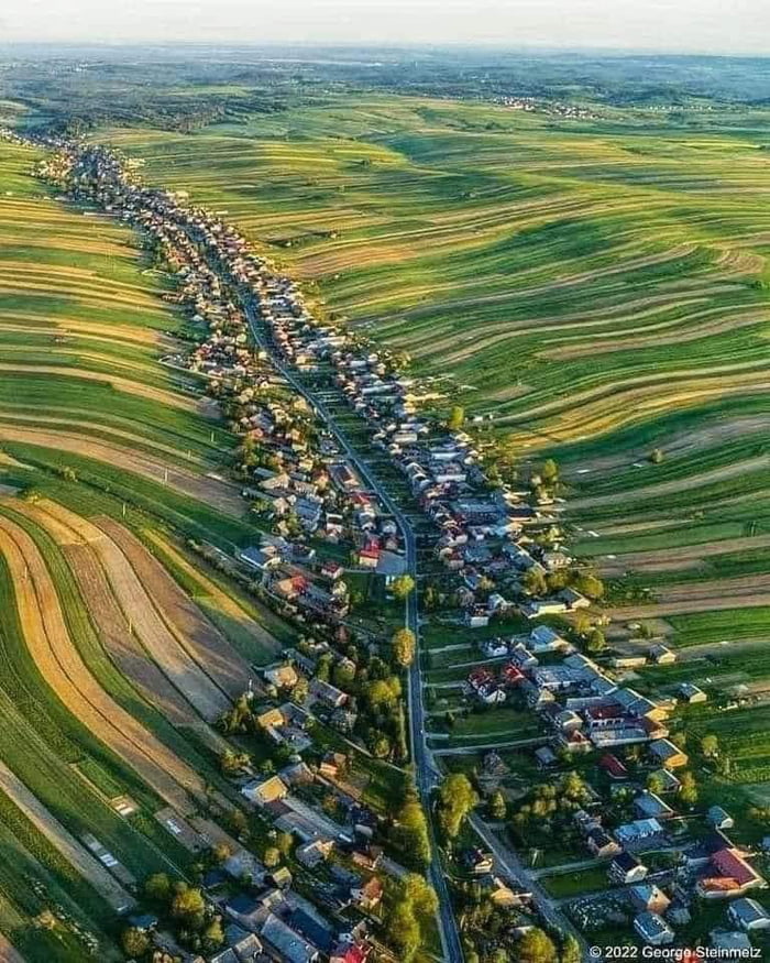 A Village Have Only One Street Su oszowa Village In Poland A Village 