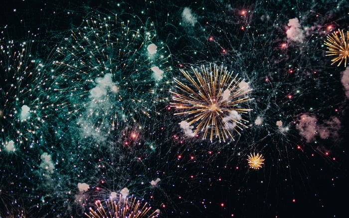 Polish cities, including Warsaw, appeal for firework-free New Year, because of respect to numerous Ukrainian refugees in the country. That’s some next level country friendship.