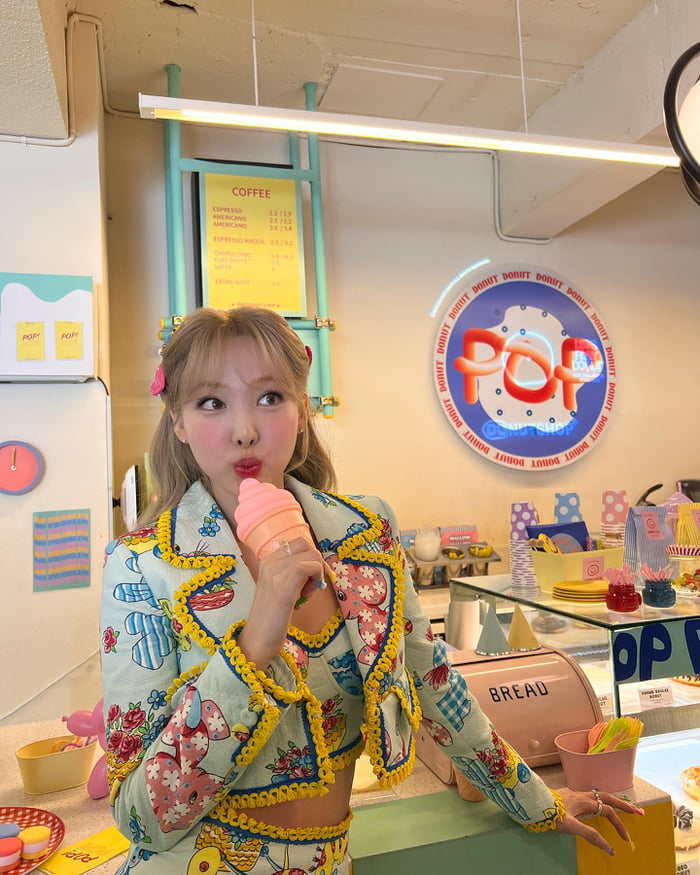 Photo : Nayeon