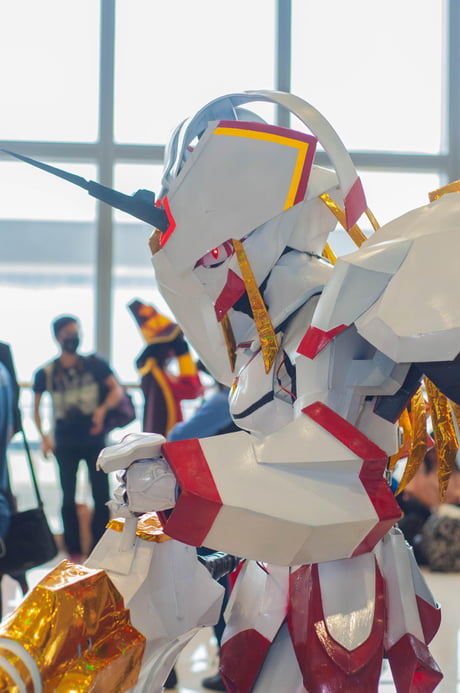 This strelitzia cosplay from ACX Day 2 - 9GAG