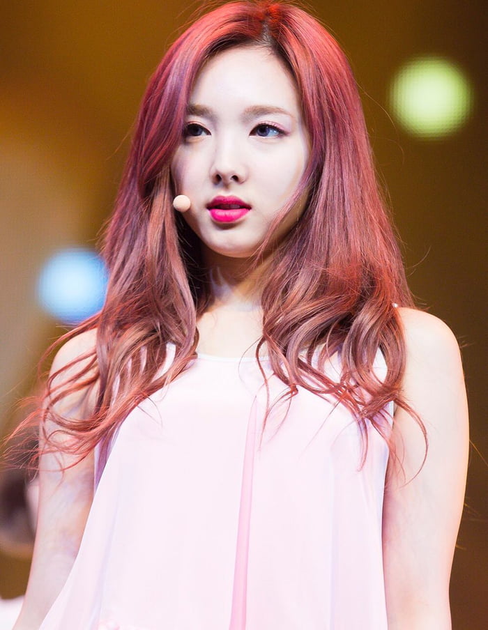 Photo : Nayeon