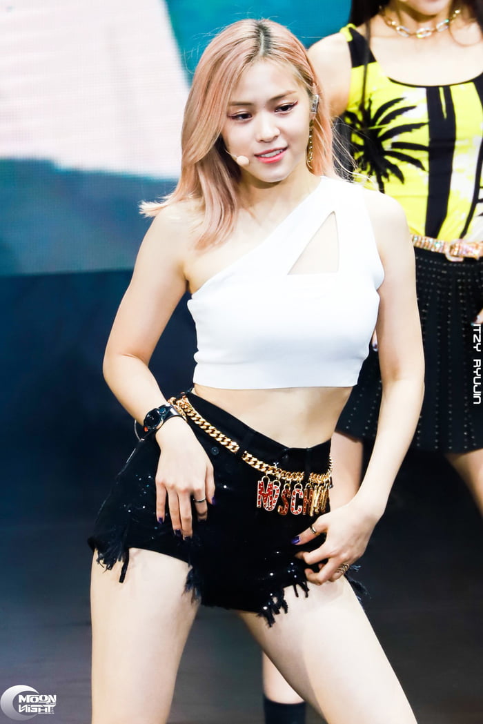 Photo : ITZY - Ryujin
