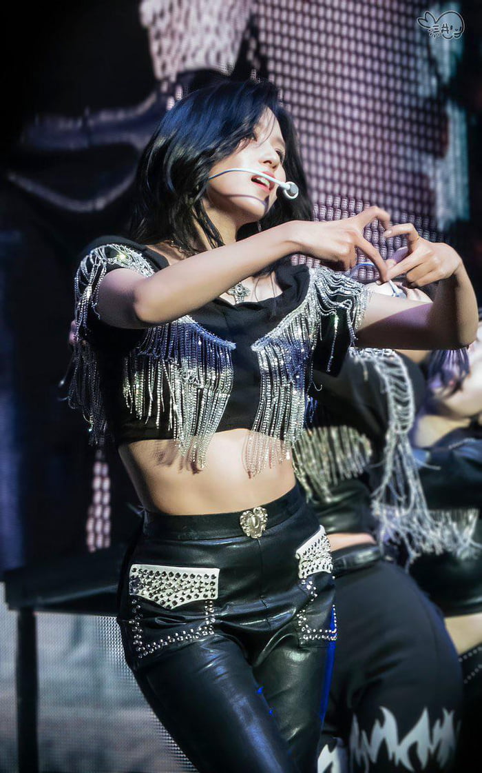Photo : Stunning Mina