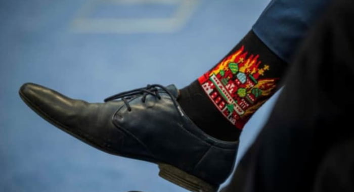 During last meeting with Zelenski in Prague one of Czech diplomates Tomáš Kopečný has socks with burning Moskva