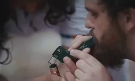 A guy tries dmt from toad venon